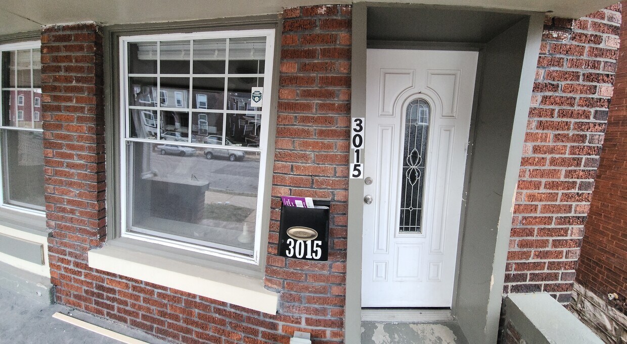 Primary Photo - 3015 Magnolia Ave