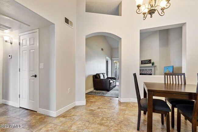 Foto del edificio - 10401 N 52nd St