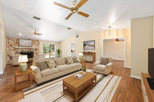 Foto del edificio - 3963 SE 17th Pl