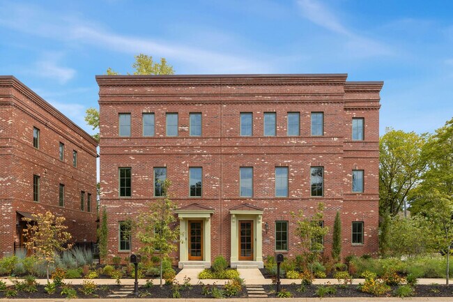 Building Photo - 501 NW B St