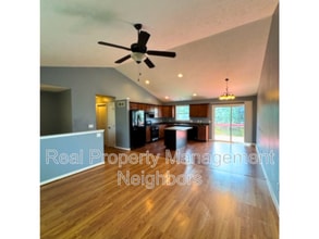 Building Photo - 3780 Timberlake Ct SE