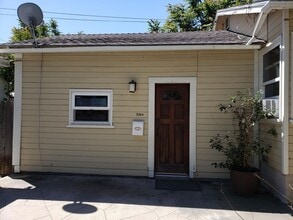 Building Photo - 510 6th St