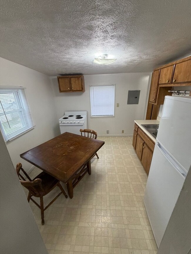 Building Photo - 2038 Monon Ave