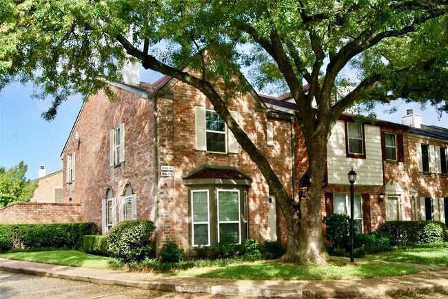 Building Photo - 5801 Lumberdale Rd