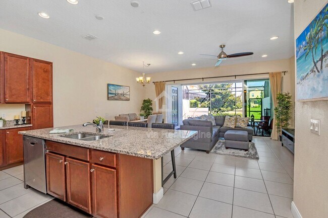 Building Photo - 317 Captiva Dr