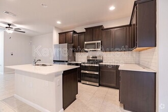 Building Photo - 9706 Whisper Willow Blvd