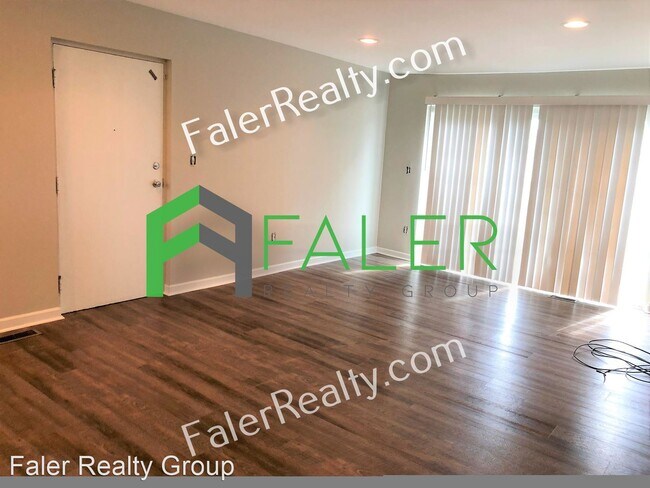 Building Photo - 3 br, 2 bath House - 5680 W. Coach E (#191)