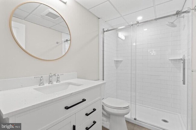 Foto del edificio - 100 Windermere Ave