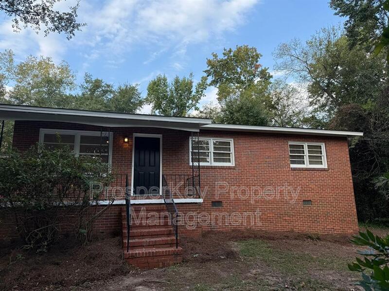Primary Photo - 3676 Lindsey Dr