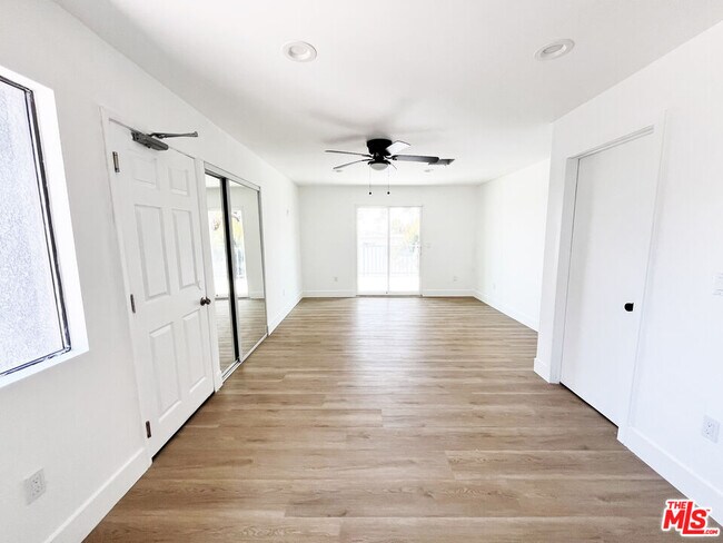 Foto del edificio - 4192 Marlton Ave