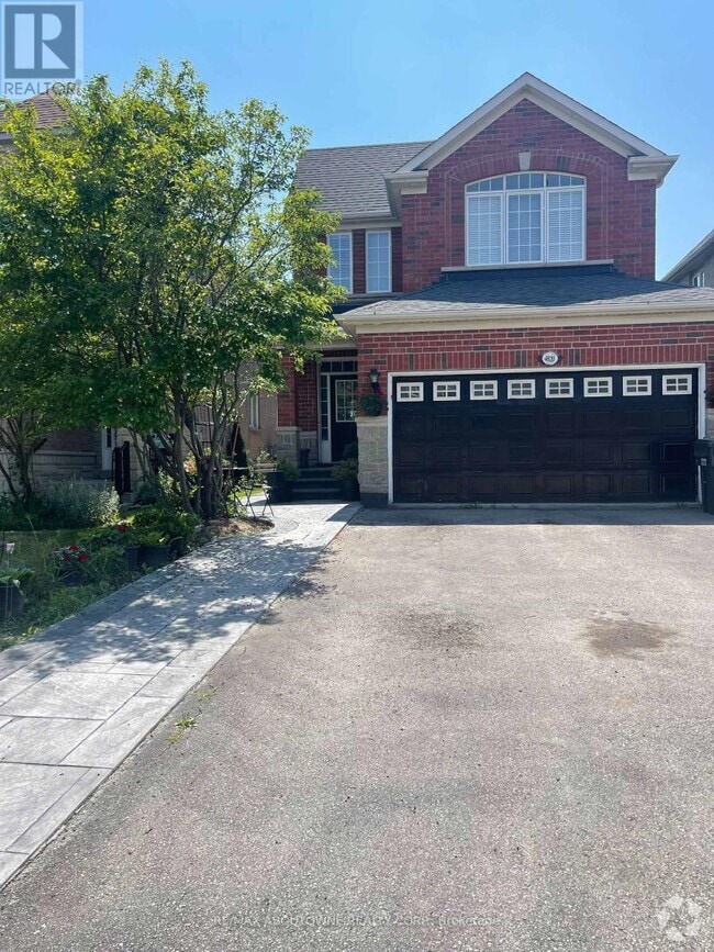 Building Photo - 4820 Half Moon Grove