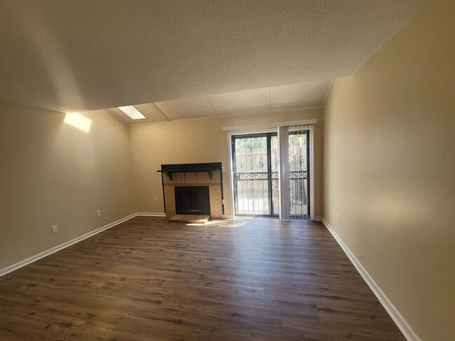 Foto del edificio - 154 N Auburndale St