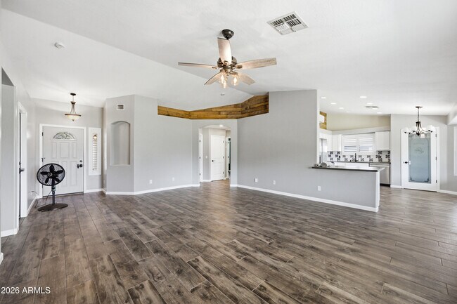 Foto del edificio - 18333 E Sunnydale Dr