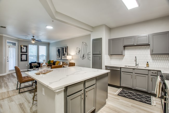Interior Photo - The Franklin at Samuels Ave