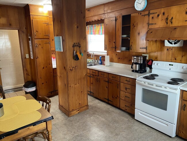 Photo - 99 Church St House