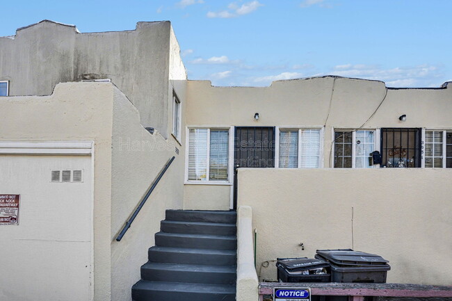 Photo - 3953 Angelo Ave Apartment