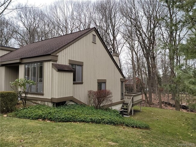 Building Photo - 555 Heritage Hills