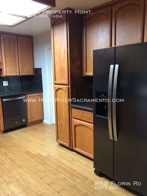 Building Photo - Wonderful Oasis Ready To Be Your Next Home!