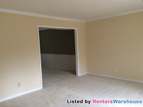 Building Photo - 1087 Sanfords Walk