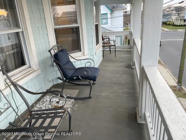 Foto del edificio - 704 Hammond Ave