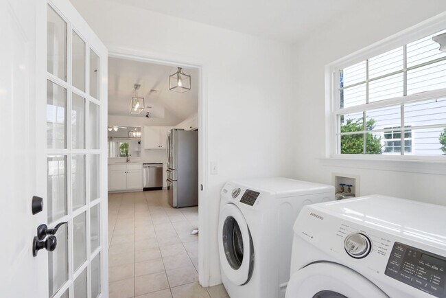 Foto del edificio - 3 Bed/2 Bath in Deep Water Community