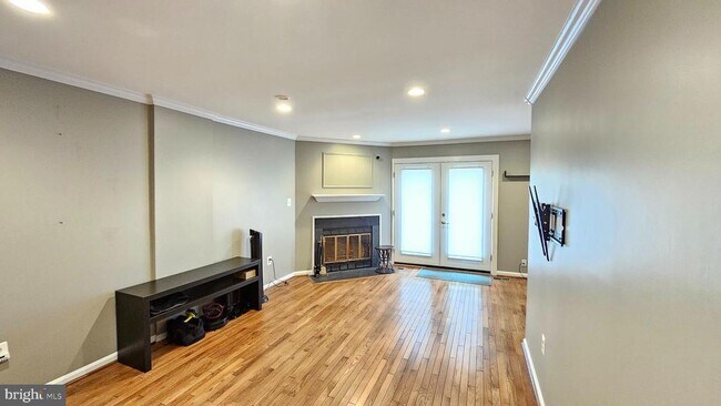 Foto del edificio - 6466 Brick Hearth Ct