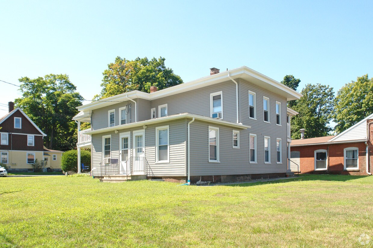 Building Photo - 5 Hough St