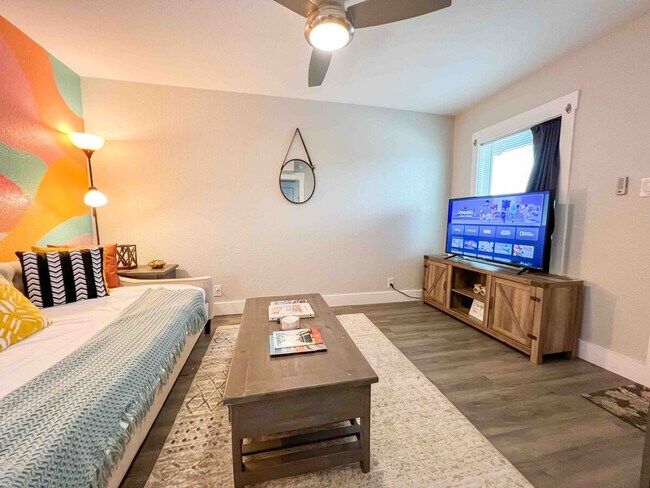 Foto del edificio - 1112 Morgan Ave