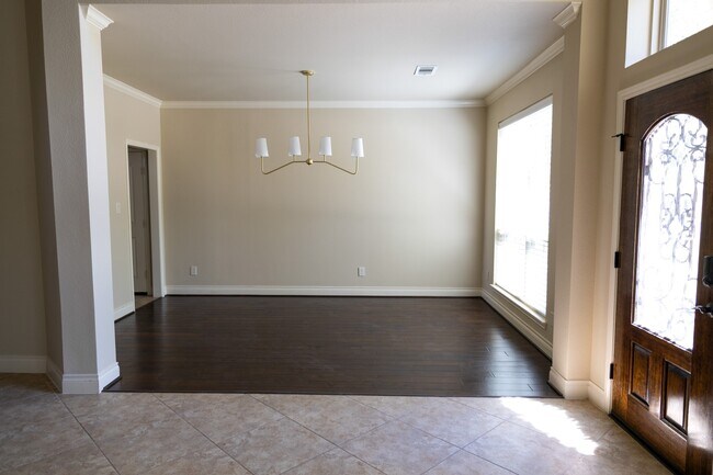 Building Photo - 27958 Bradford Ridge Dr