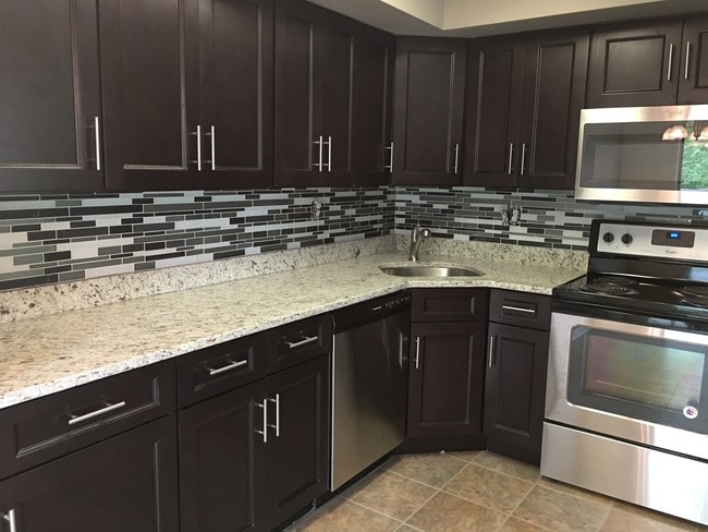 New Kitchen - 1001 Berwyck Ct
