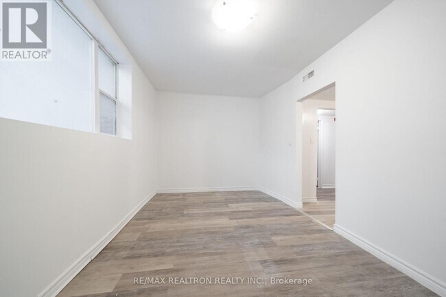 Photo du bâtiment - 414 Jarvis St