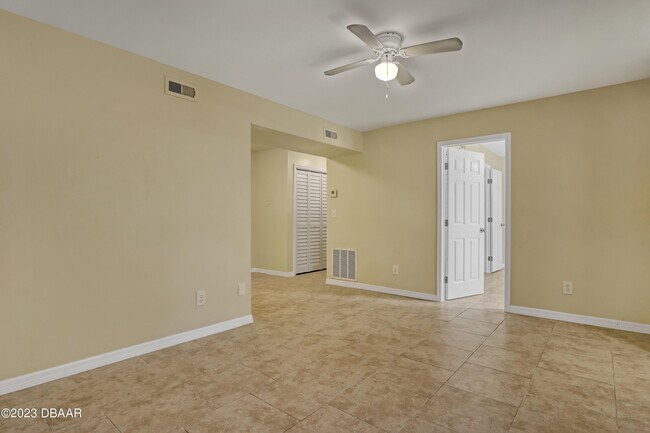 Foto del edificio - 1600 Big Tree Rd