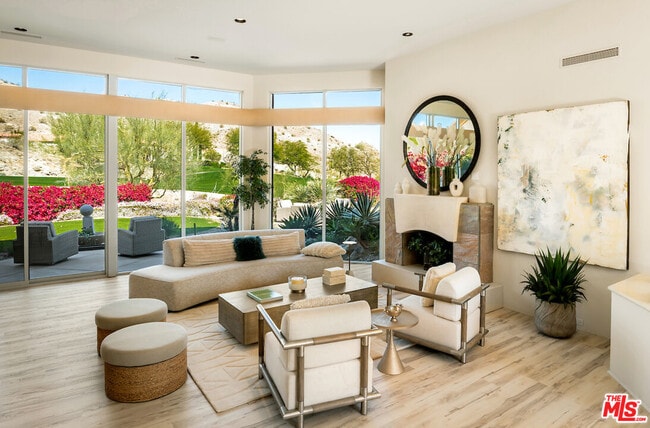 Foto del edificio - 136 Netas Dr