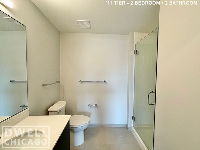 Foto del edificio - 630 N May St