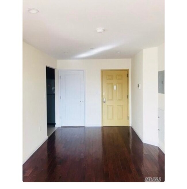 Building Photo - 6486 Wetherole St