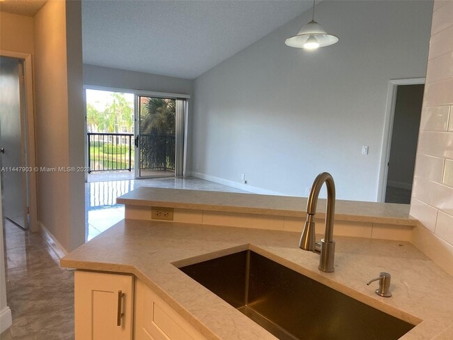 Building Photo - 9001 Wiles Rd