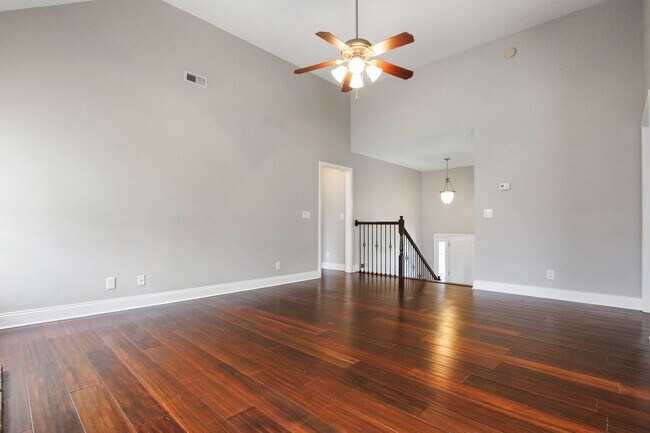 Building Photo - Pet Friendly Four Bedroom with Basement!