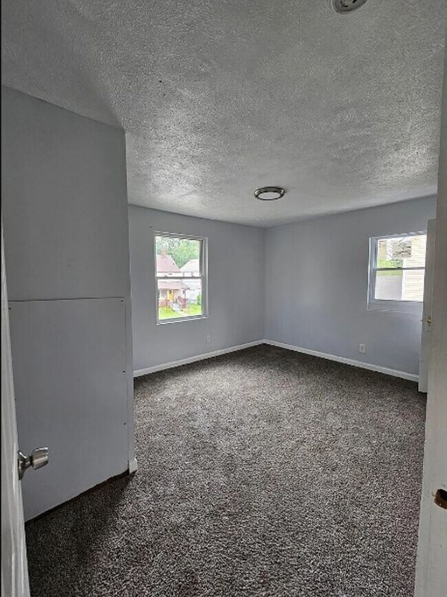 Foto del edificio - 10422 Dove Ave