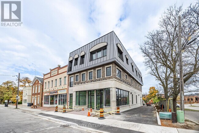 Building Photo - 53-353 Queen St S