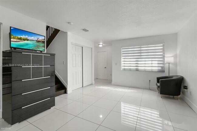 Foto del edificio - 2 br, 2.5 bath House - 15555 SW 110th Ter