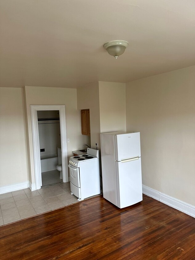 Foto del edificio - Studio Apartment at the Historic Lenox Hot...