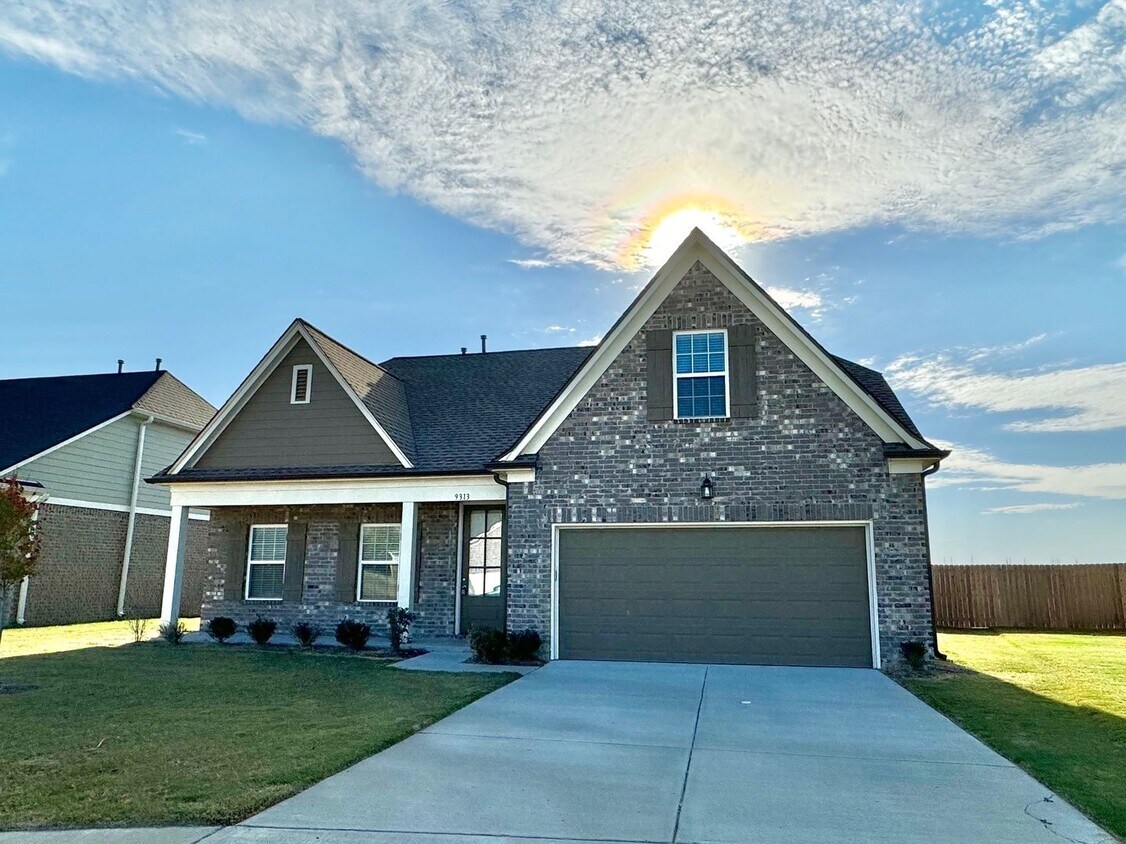 9313 Lakeside Cir S Unit 1, Walls, MS 38680 Room for Rent in Walls