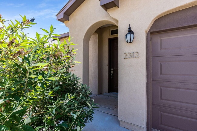 Building Photo - 2313 Melon Ridge Loop NE