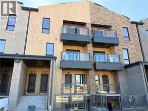 Building Photo - 131 REVERIE Wy