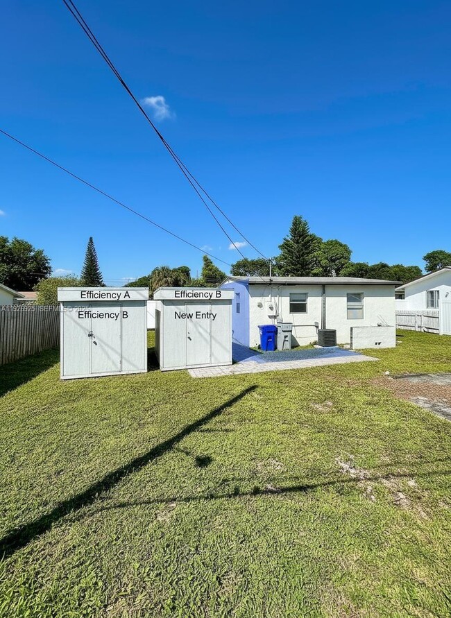 Foto del edificio - 550 NW 15th Ct