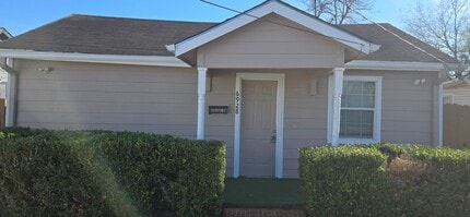 Building Photo - 6928 Hershe St