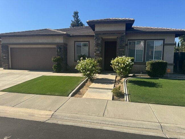 Foto del edificio - 9502 Stonewall Ln
