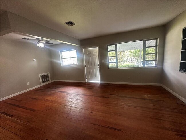 Foto del edificio - 612 SE 32nd Ave