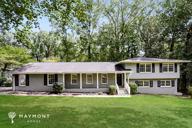 Building Photo - 2644 Club Valley Dr NE