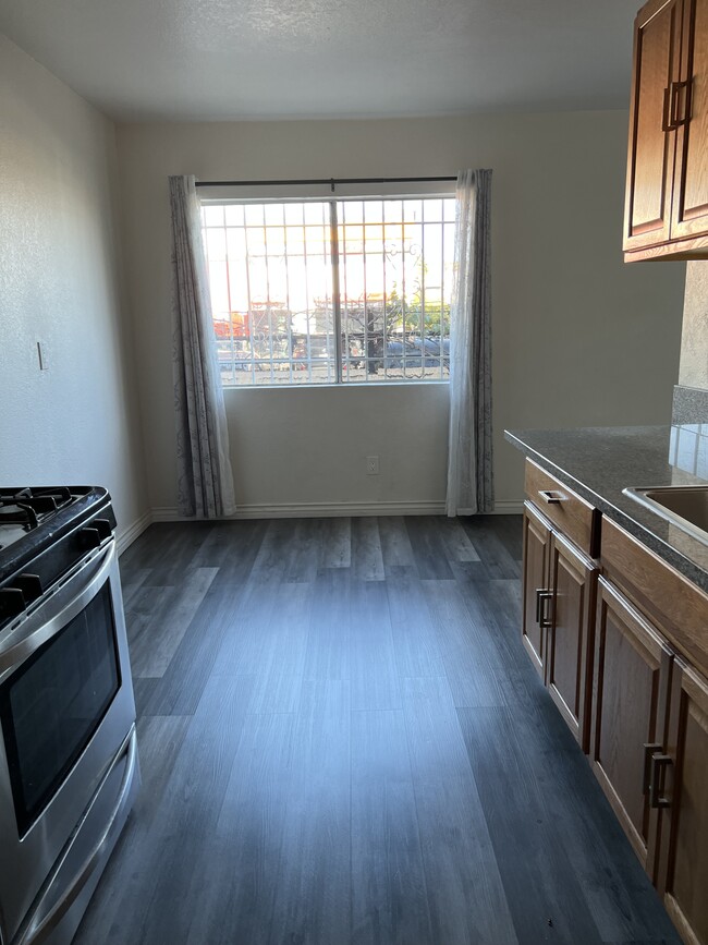 Building Photo - 4417 Avalon Blvd